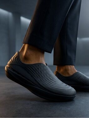 Stand+ Men’s The Standing Shoe Antigrav1 Ultra Comfort Recovery in Black 7